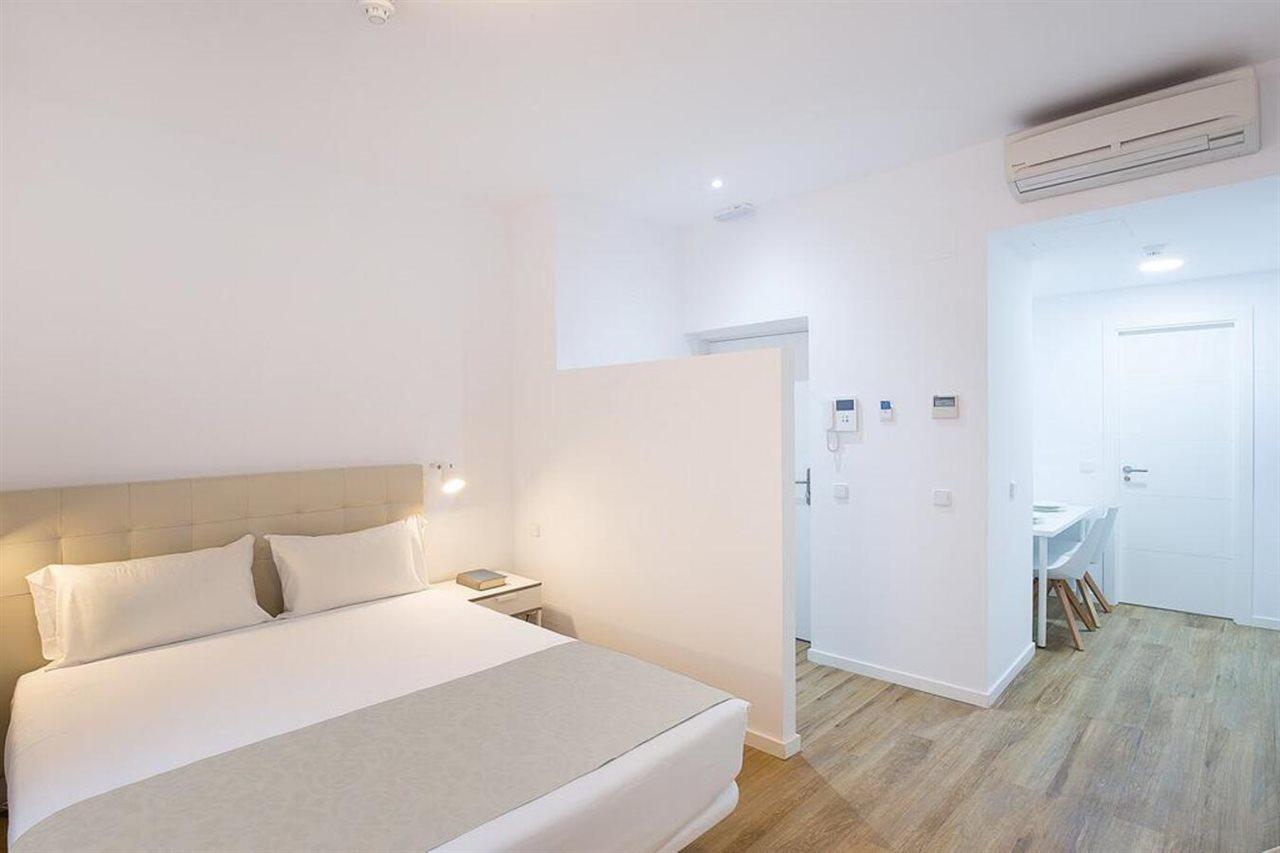 Apartamentos Tandem La Bolsa 4 Мадрид Екстер'єр фото